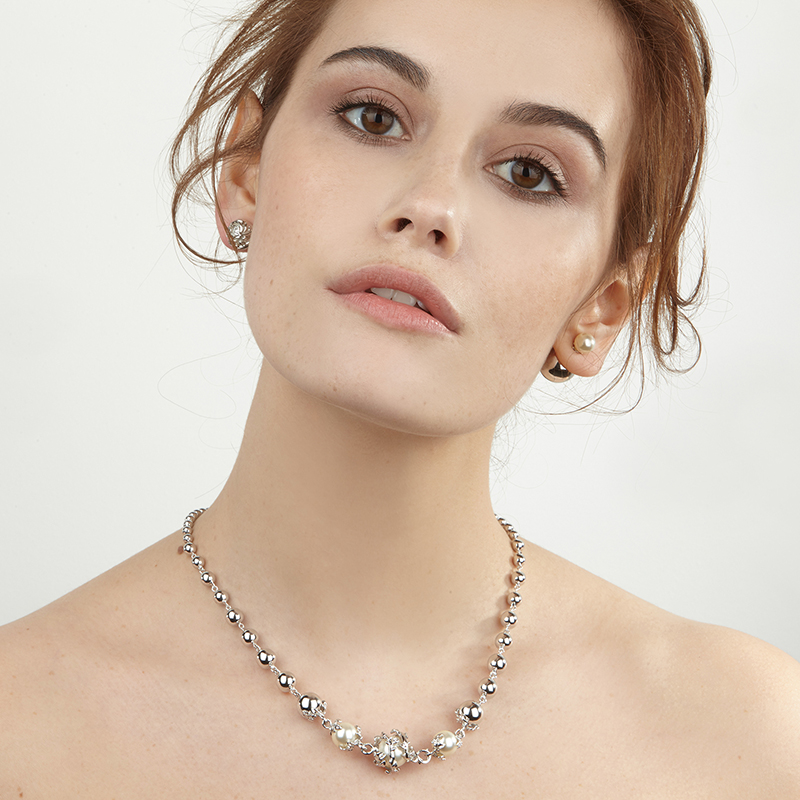 Orb \u0026 3 Pearls Necklace – Kasun London